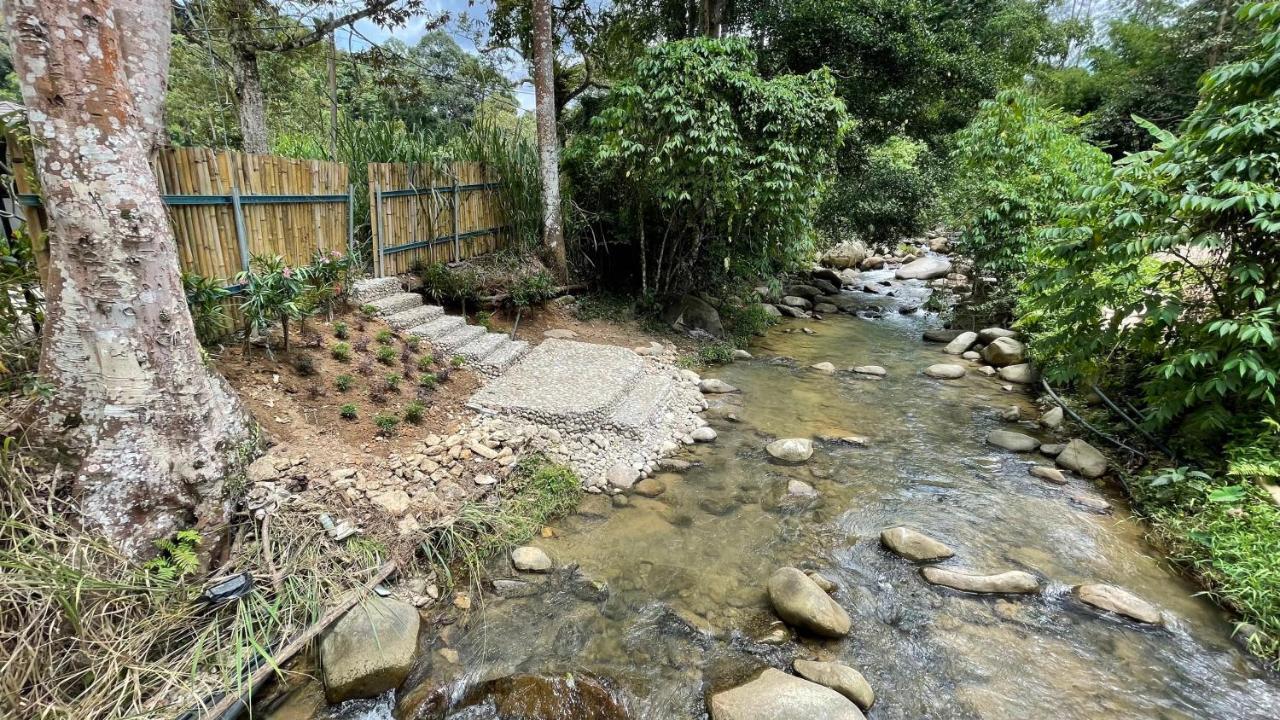 Charis Pool Villa 1 - 3 Bedroom With Private Pool Bentong Exterior photo