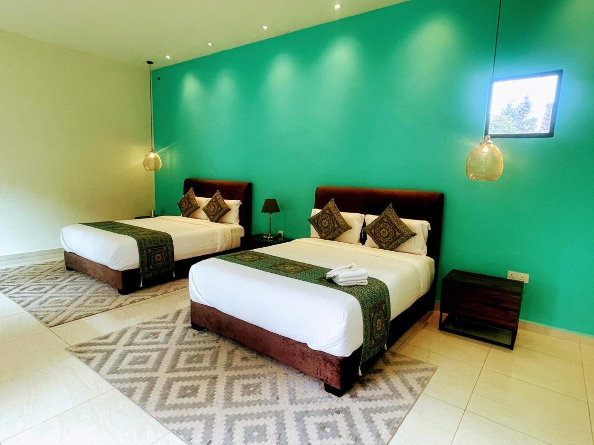Charis Pool Villa 1 - 3 Bedroom With Private Pool Bentong Exterior photo