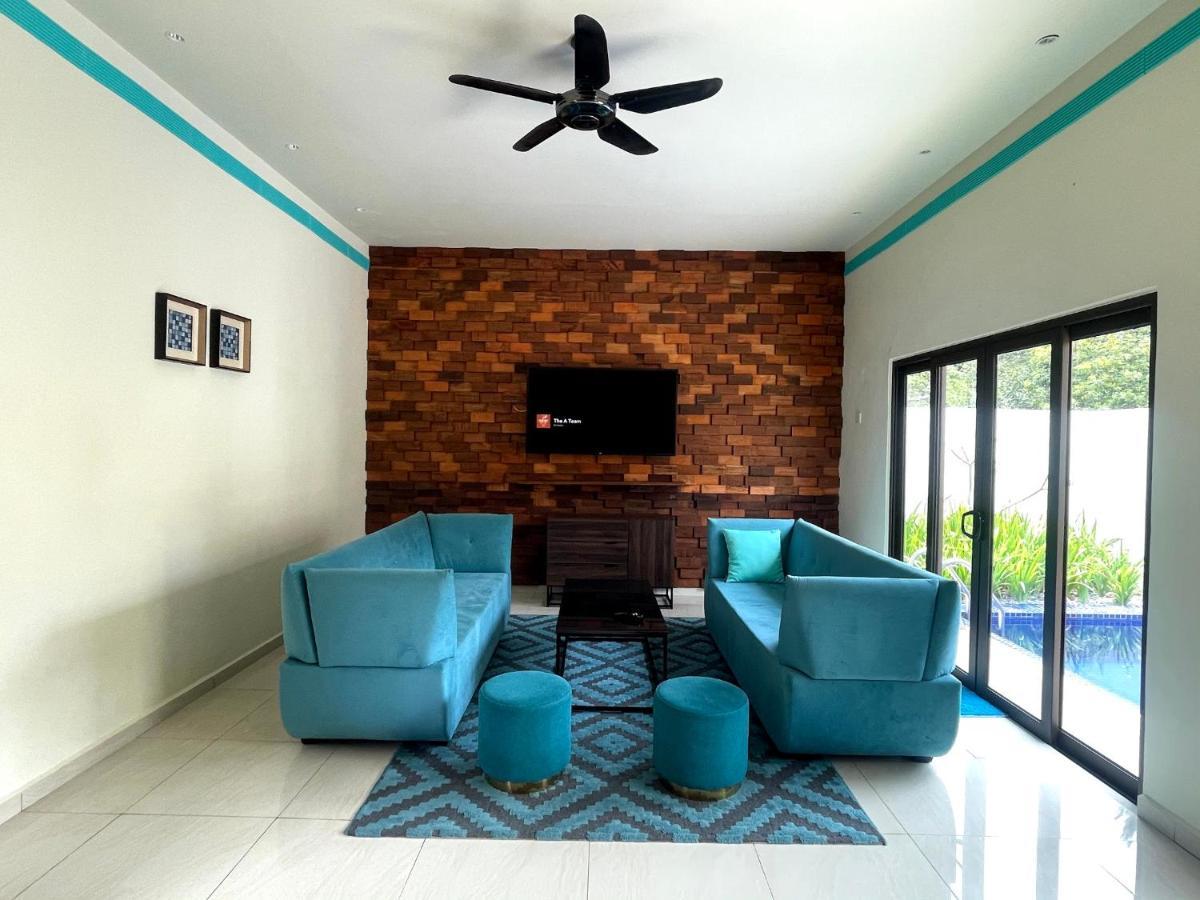 Charis Pool Villa 1 - 3 Bedroom With Private Pool Bentong Exterior photo